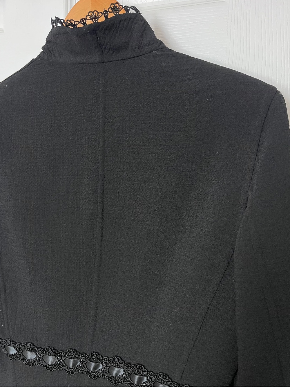 Escada Black Wool Lace-Trim Tailored Button Jacket - Picture 8 of 12